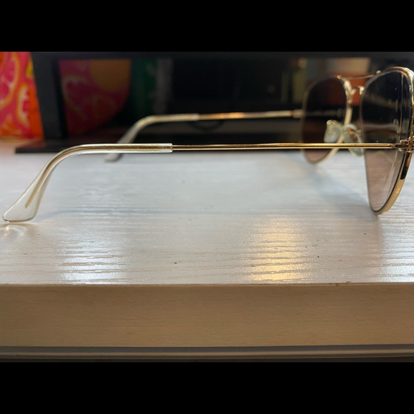 Ray Ban aviator gradient glasses - Picture 3 of 8